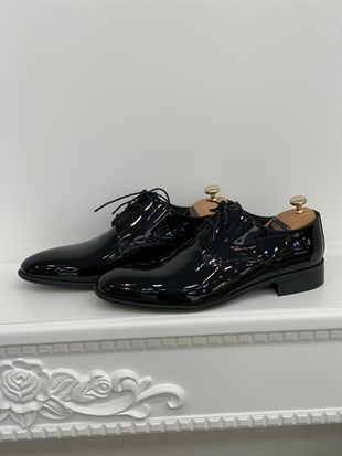 Bağcıklı Ayakkabı - Siyah Rugan