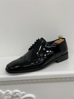Bağcıklı Klasik Ayakkabı - Siyah Rugan