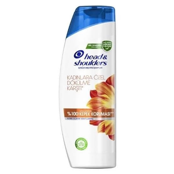 HEAD & SHOLDERSŞAMPUAN KADINLARA ÖZEL SAÇ DÖKÜLMELERİNE KARŞI ETKİLİ 1IN1 330 ML