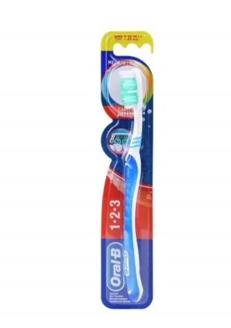 ORAL-BORAL-B CAVİTY DEFENSE DİŞ FIRÇASI