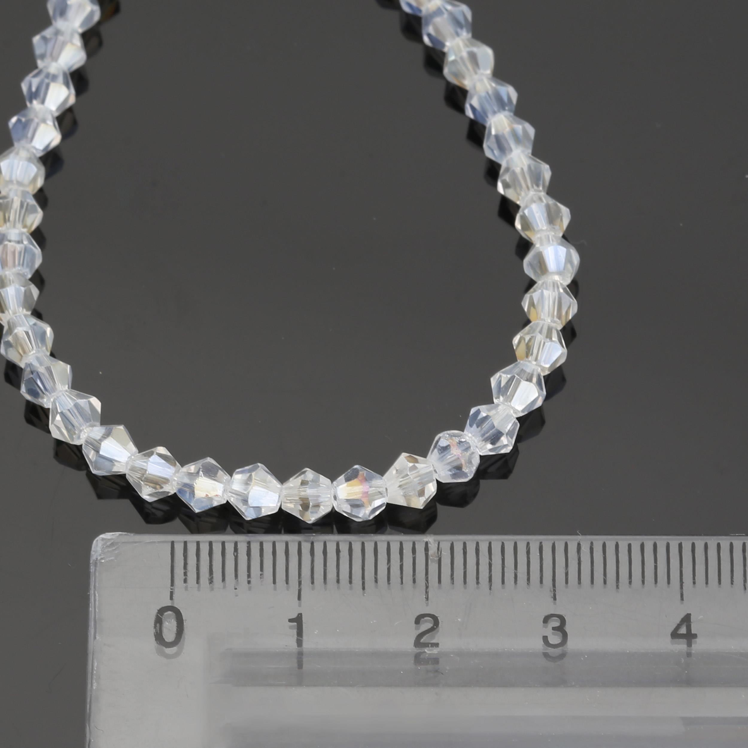 4 mm Şeffaf Piramit Cam Boncuk