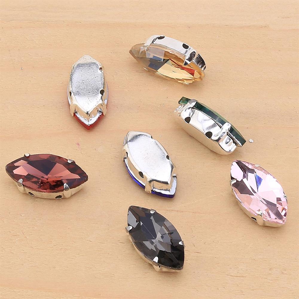 Arpa Şeklinde Gümüş Renk Kasalı Kristal Dikme Beyoğlu Taşı 9 x 18 mm