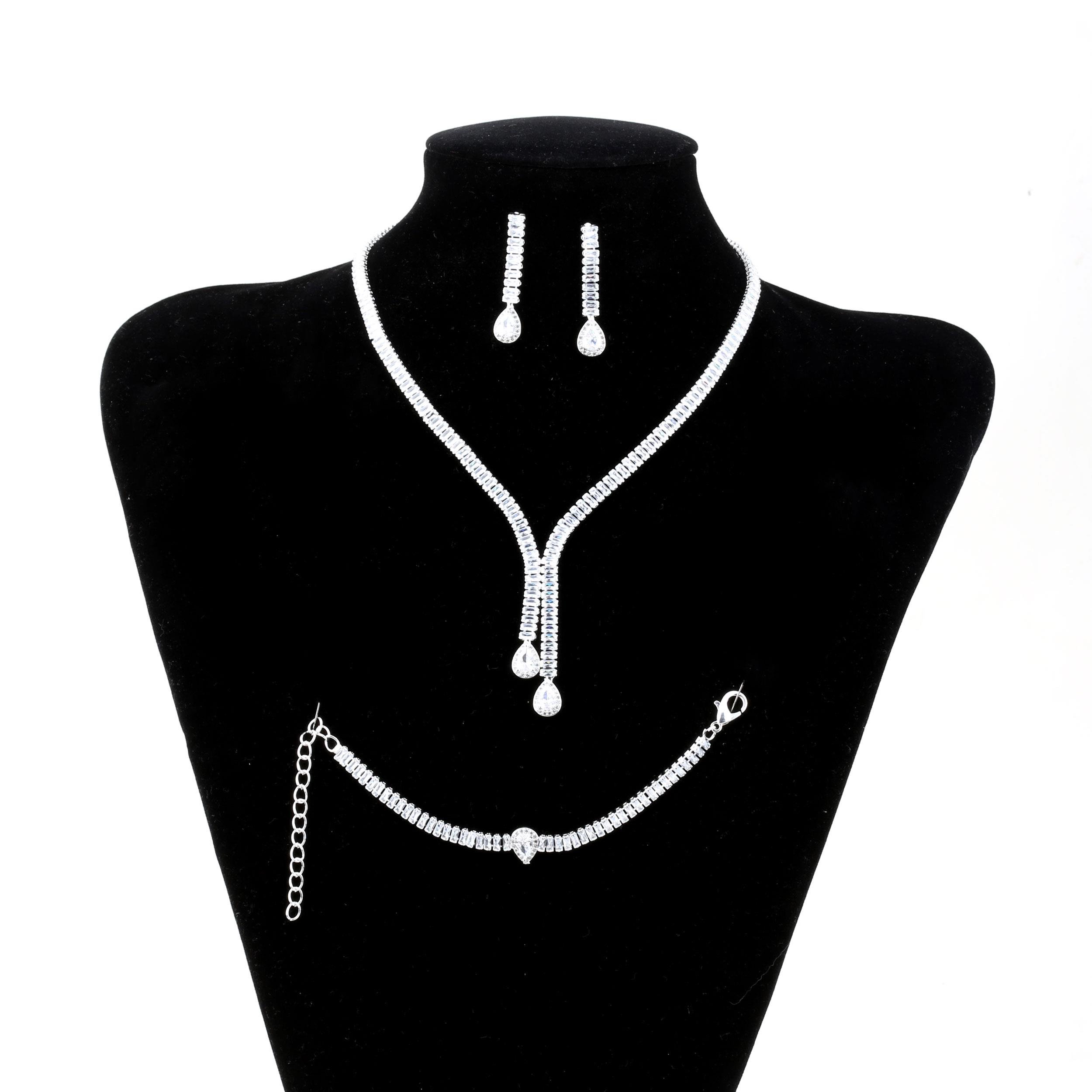 Baget Zirkon Taşlı Abiye Kolye, Bileklik ve Küpe Seti