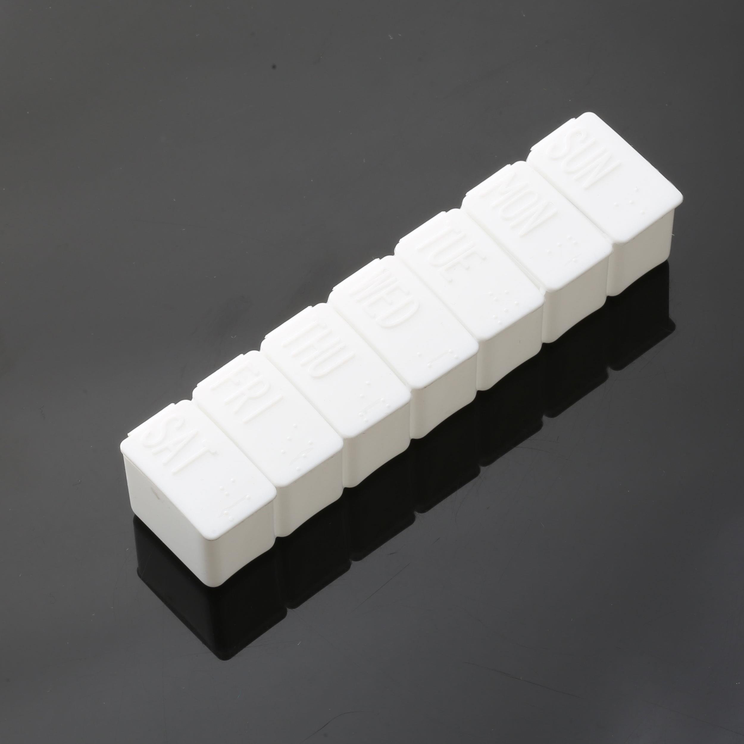 Kabartma Yazılı Haftalık İlaç ve Hap Kutusu