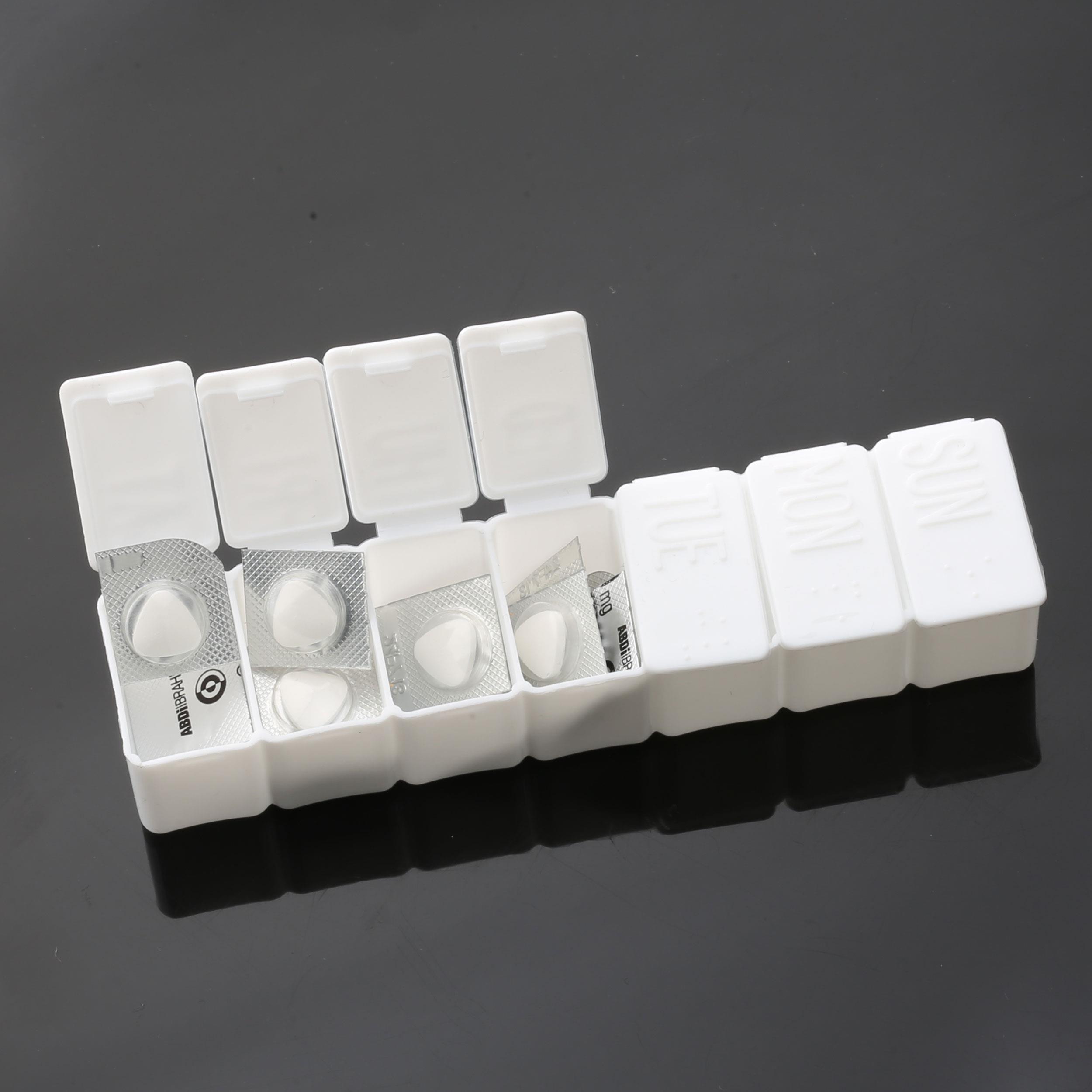 Kabartma Yazılı Haftalık İlaç ve Hap Kutusu