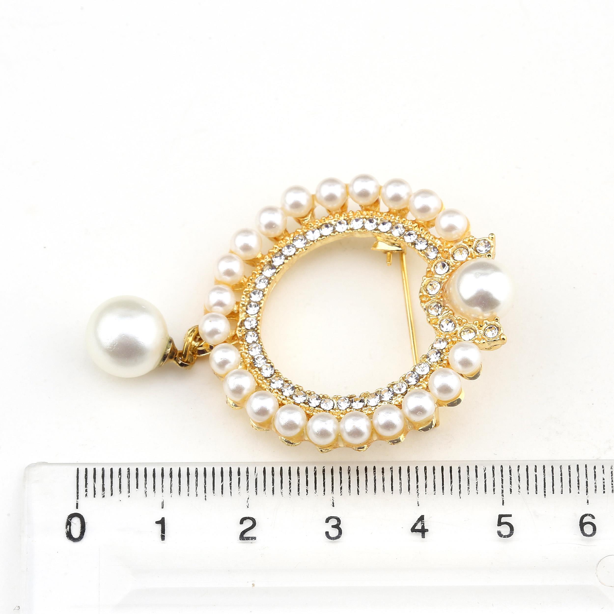 Taşlı ve İncili Mantar Broş