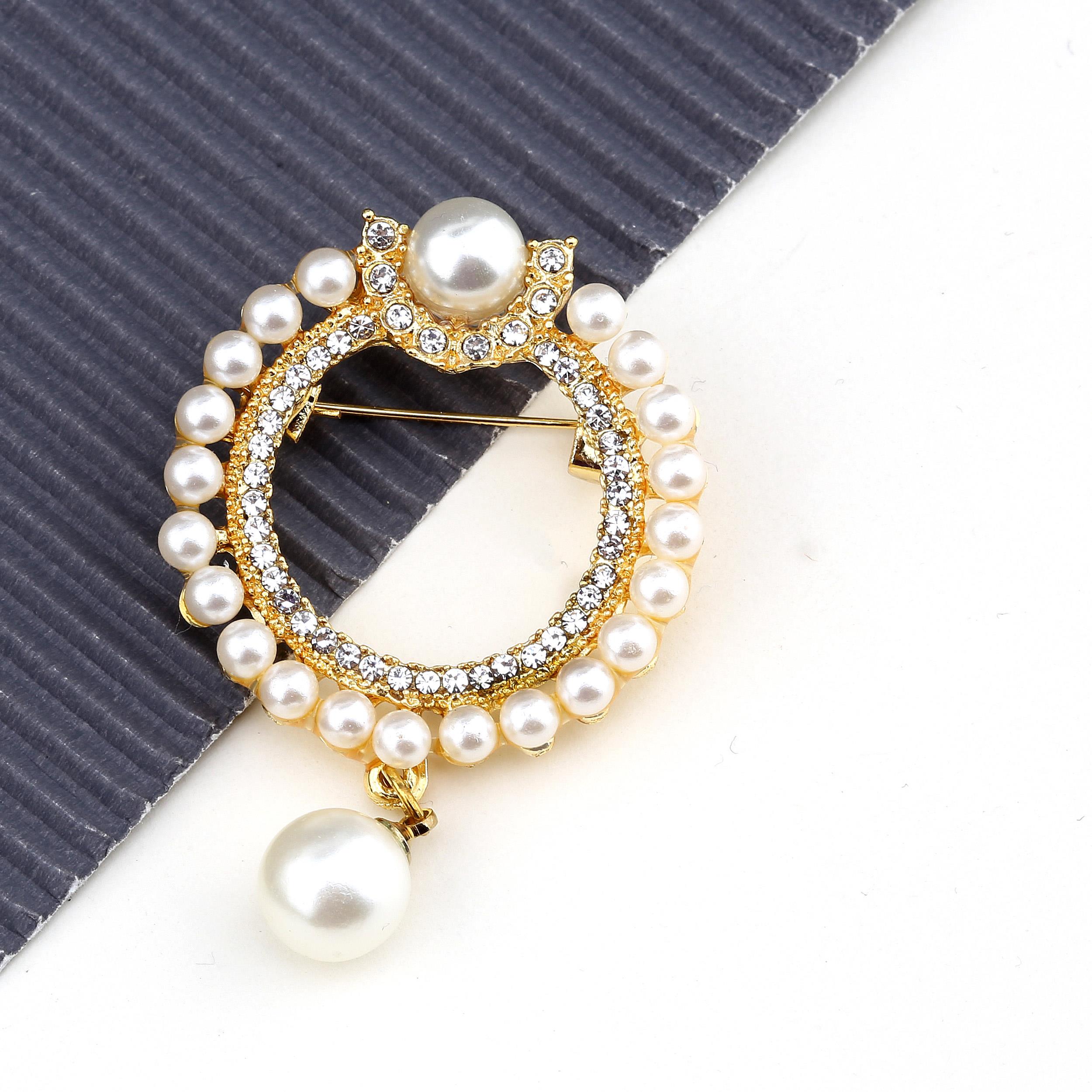 Taşlı ve İncili Mantar Broş