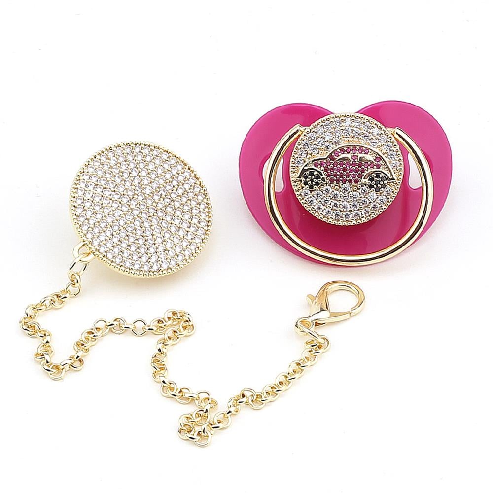 Zirkon Taşlı, Pembe Araba Figürlü Emzik ve Emzik Tutacağı Seti