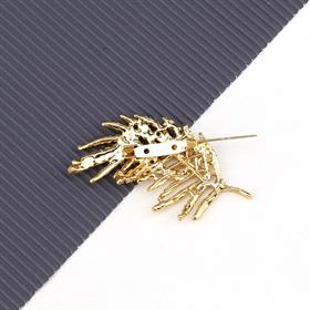 Kristal Taşlı Altın Yaprak Broş