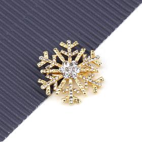 Kristal Taşlı Kartanesi Broş