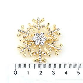 Kristal Taşlı Kartanesi Broş