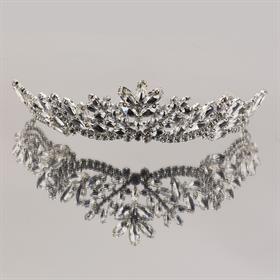 Kristal Taşlı Taç Küpe Seti