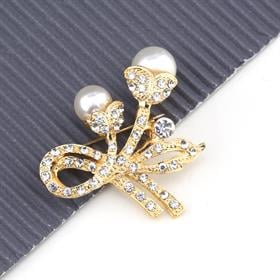 Kristal Taşlı ve İncili Çiçek Broş