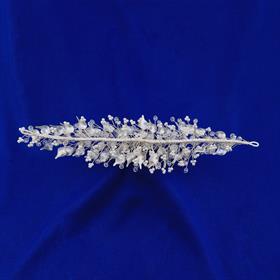 Sedef Yapraklı Taç Toka