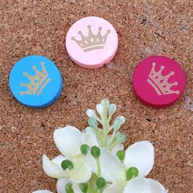 Taç Baskılı Ahşap Emzik Zinciri Boncuğu