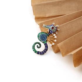 Taşlı ve İncili Deniz Atı Broş