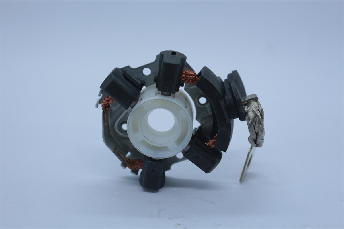 OPEL ASTRA MARŞ MOTORU KÖMÜR YUVASI 