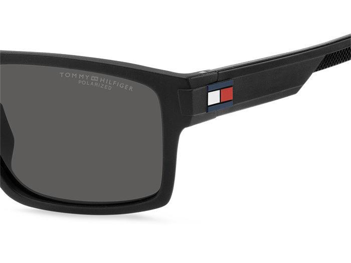 Tommy Hilfiger 1977/S 003M9 Erkek Mat Siyah Güneş Gözlüğü