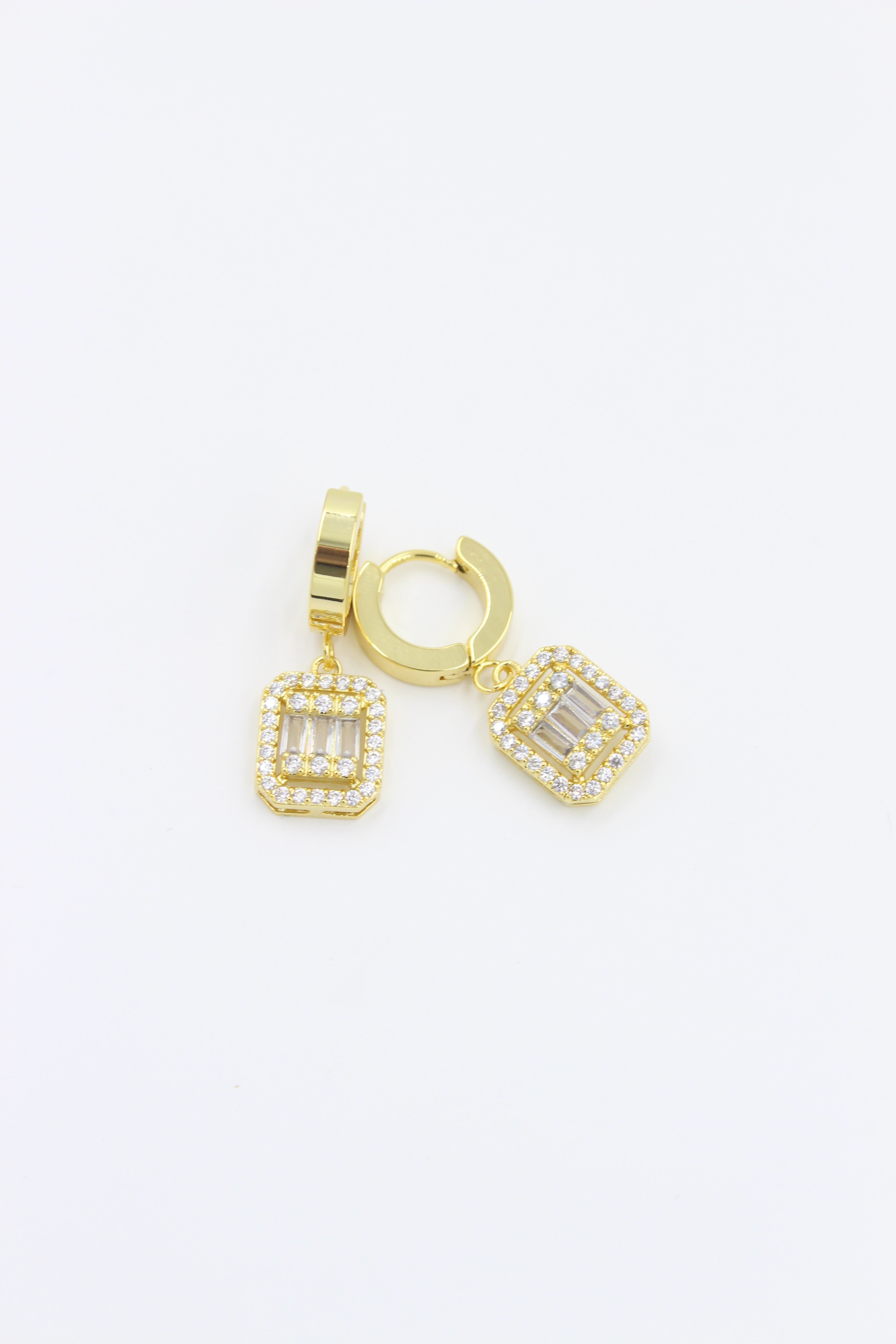 Çelik Küpe 14 - K ( 2,6cm )