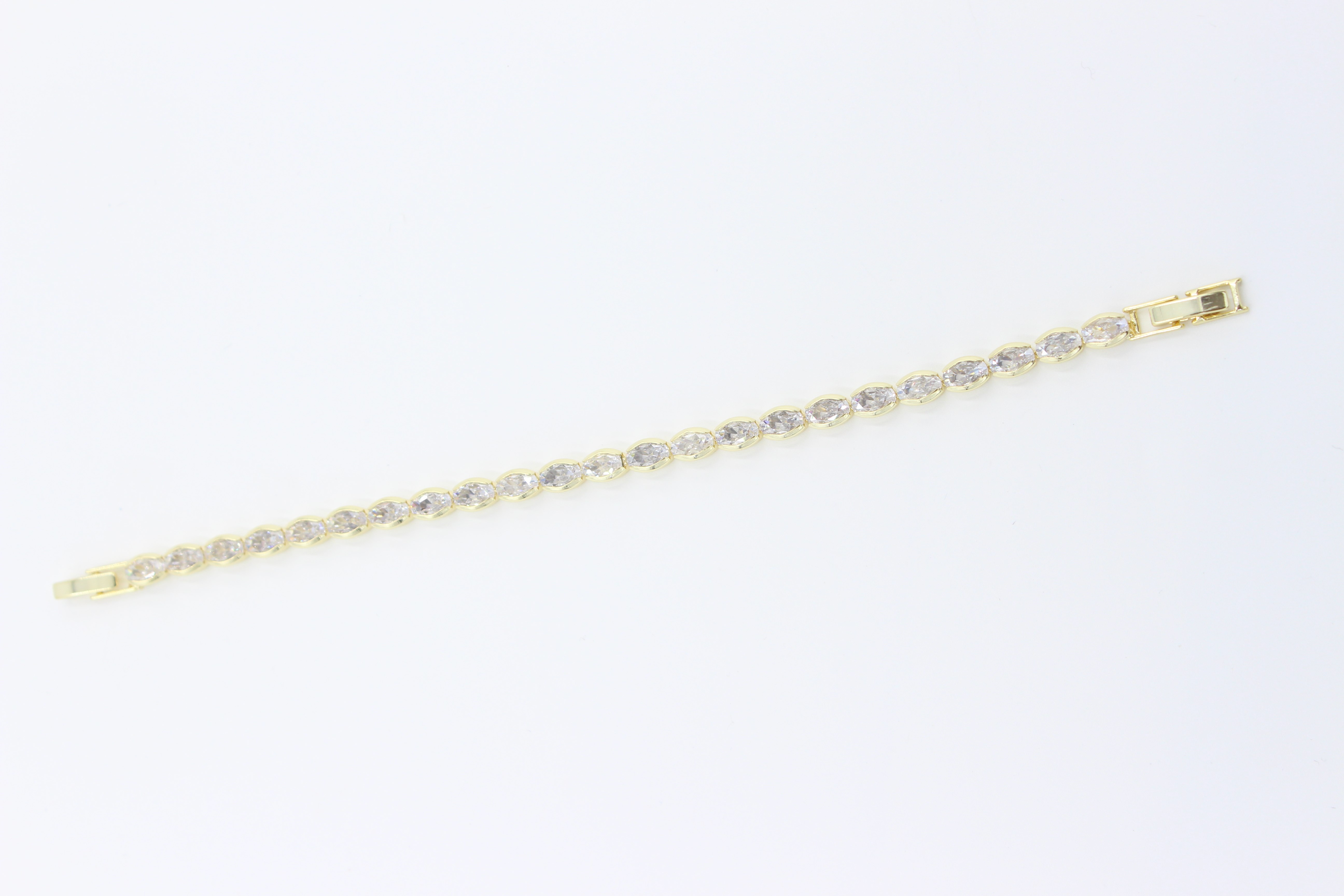 Vip Bileklik 14 - K (17 cm)