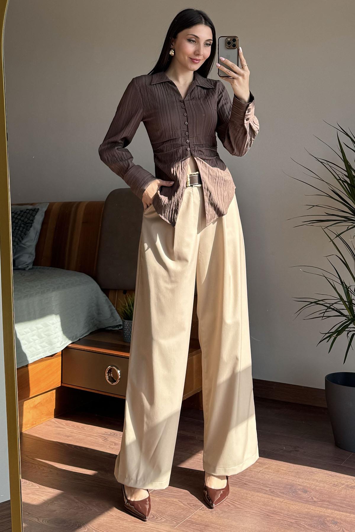 Bej Kemerli Geniş Paça Pantolon