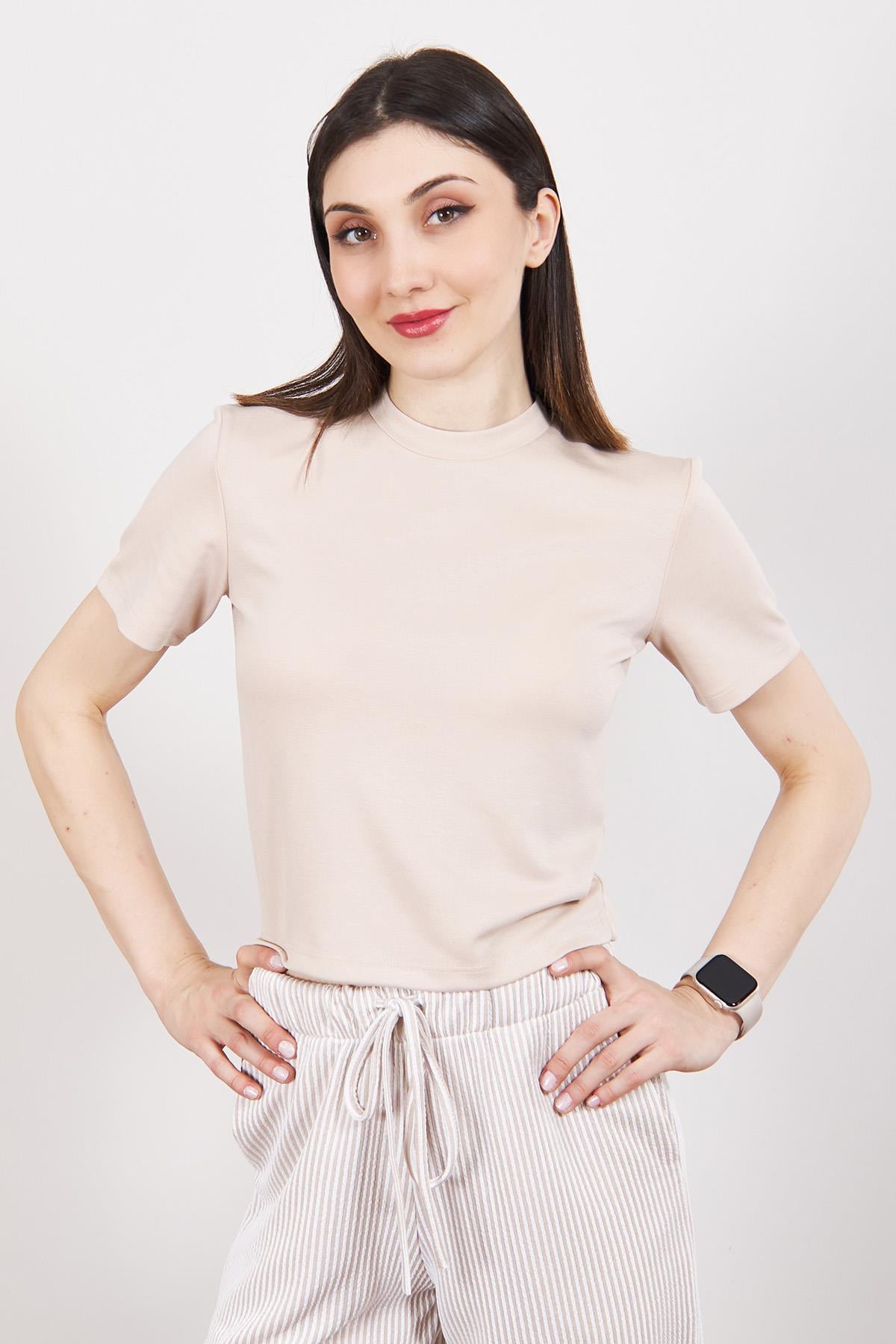 Bej Kısakollu Crop T Shirt