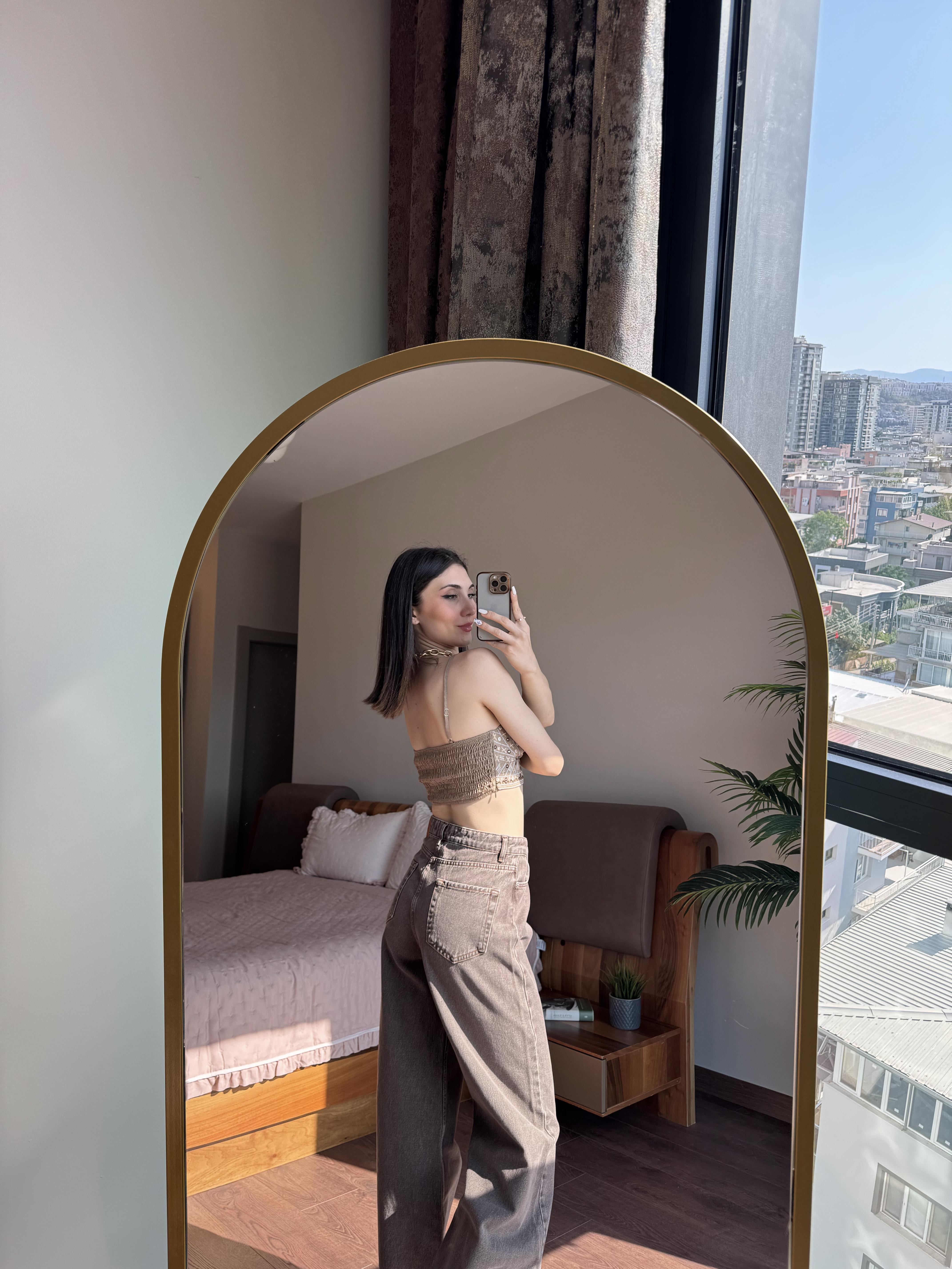Bej Nakışlı Crop Bluz