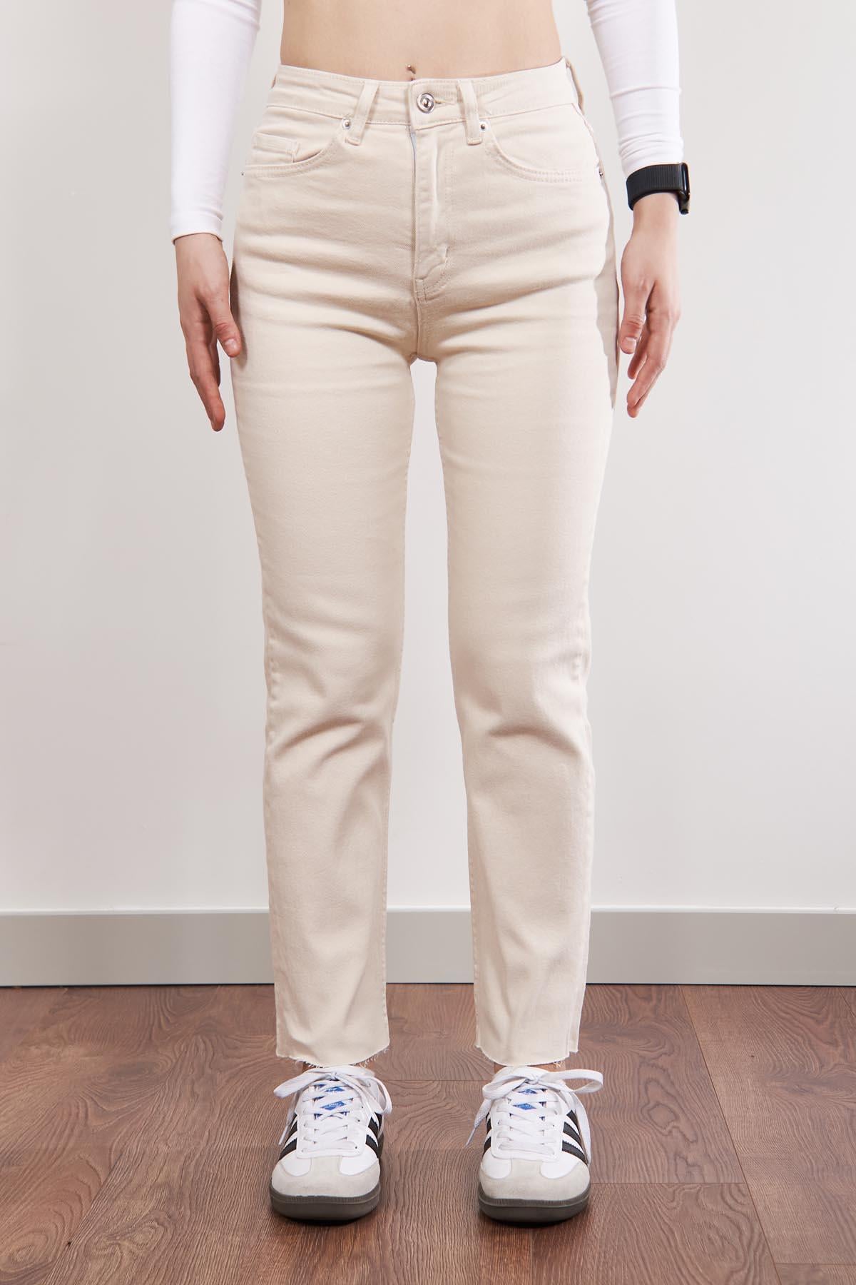 Bej Paça Kesik Boyfit Jean