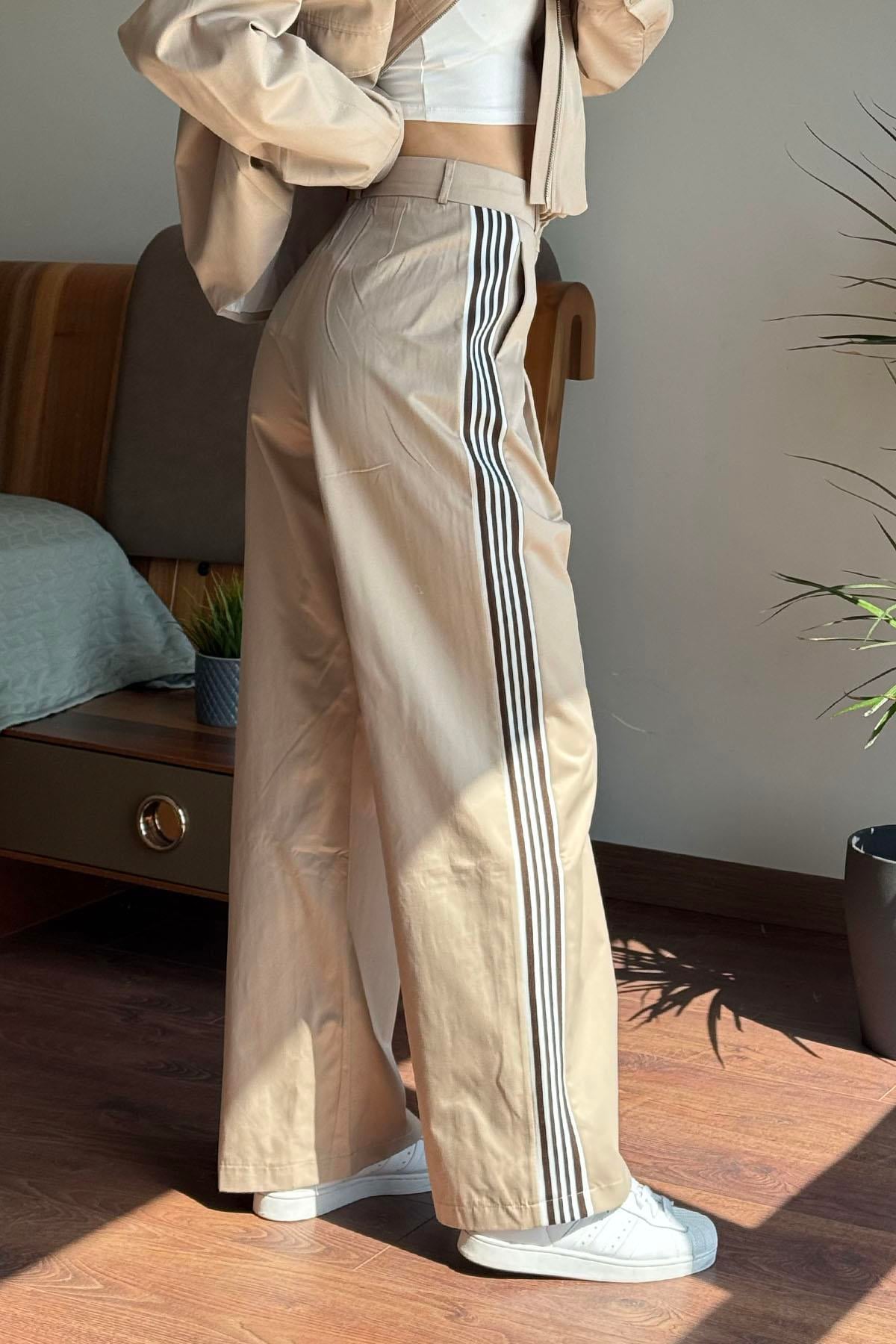 Bej Şerti Detaylı Pantolon