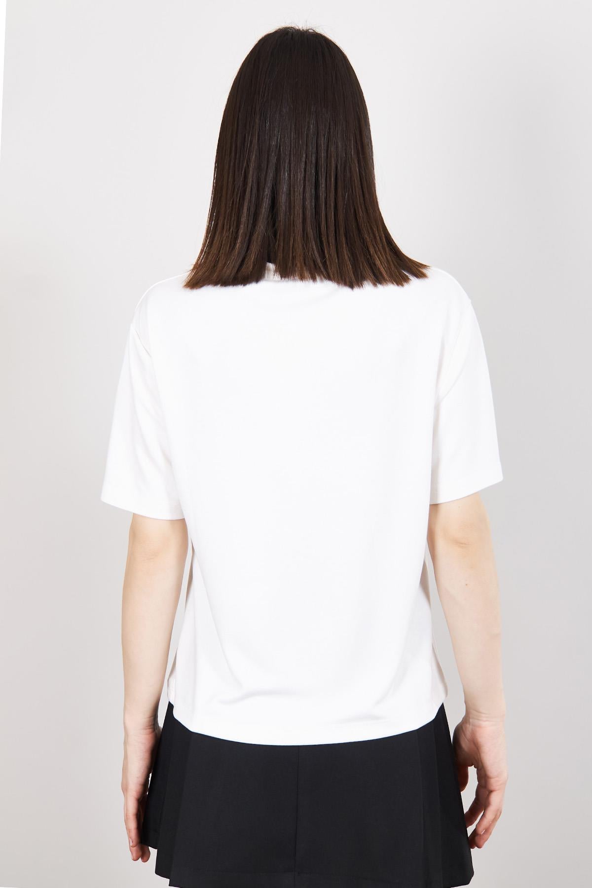 Beyaz Taş Kalp İşlemeli Modal Karışımlı T Shirt