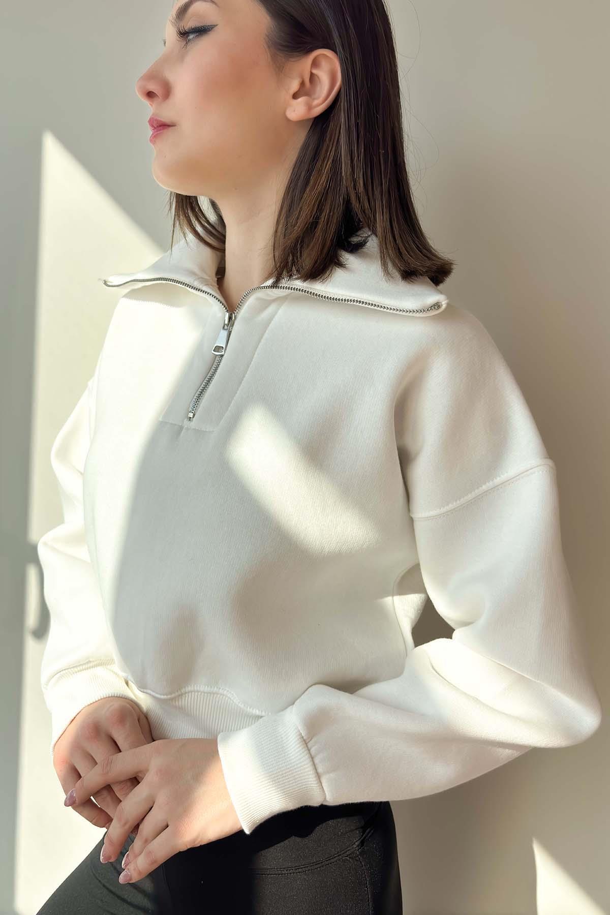 Beyaz Yaka Detaylı Crop Sweatshirt