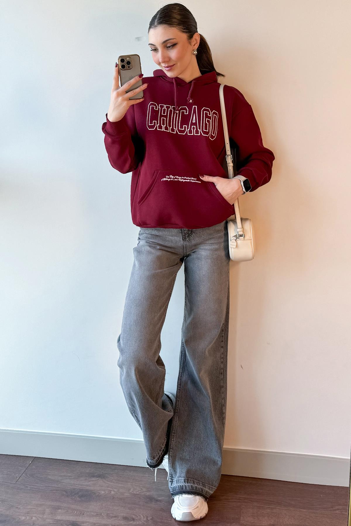 Bordo Chicago Baskılı Cepli Kapüşonlu Sweatshirt