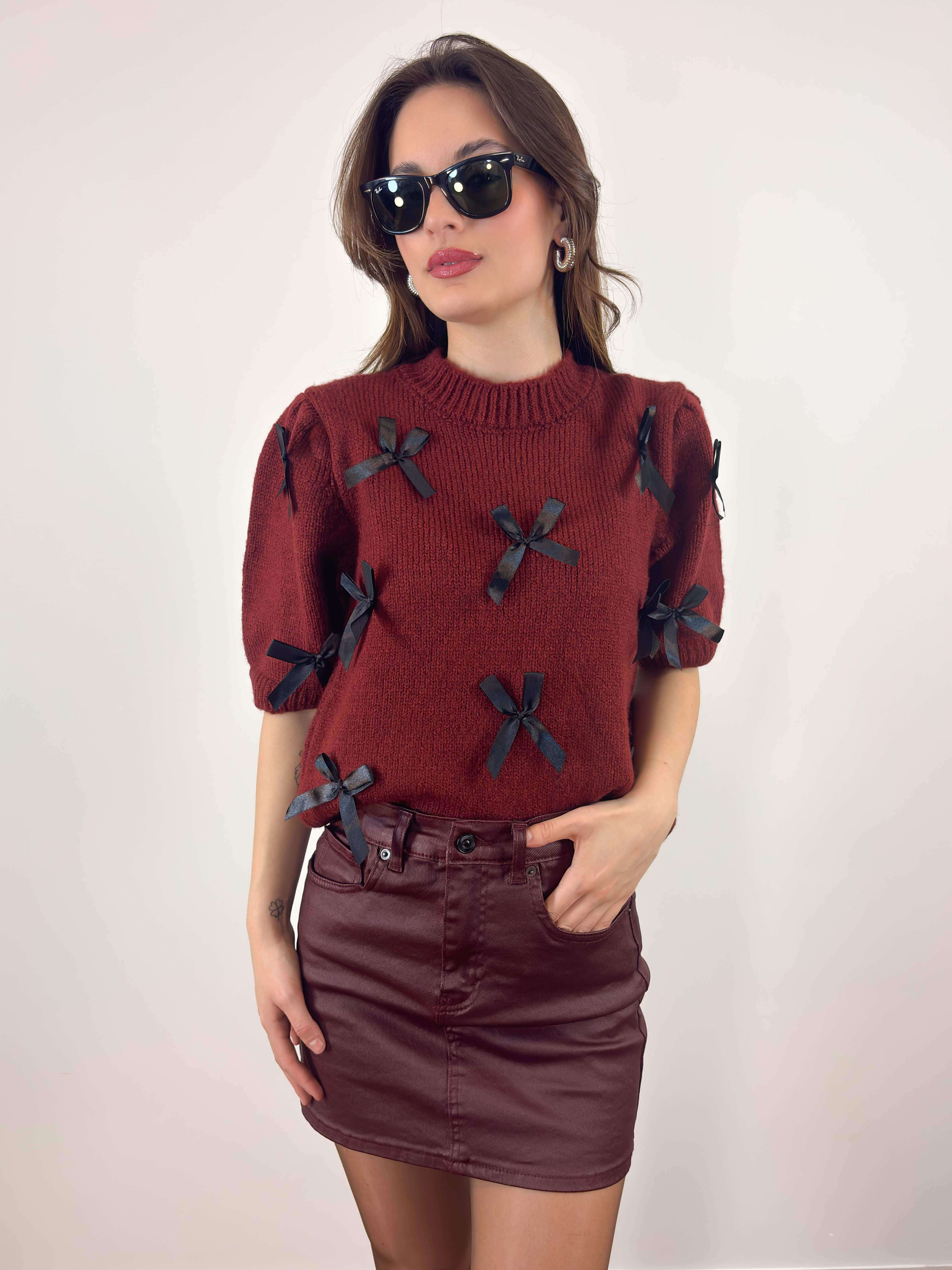 Bordo Kurdele Detaylı Kısakollu Crop Kazak