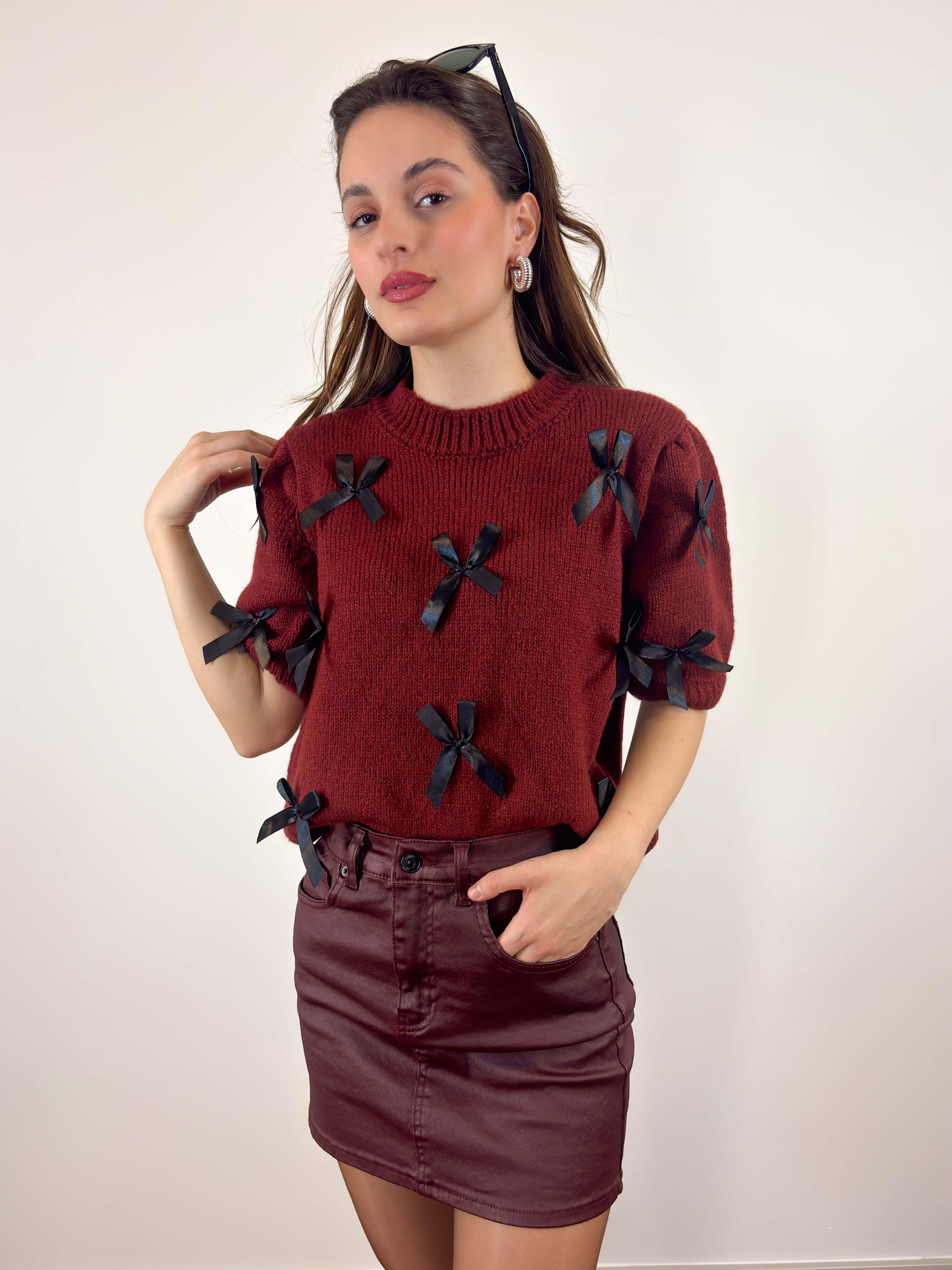 Bordo Kurdele Detaylı Kısakollu Crop Kazak