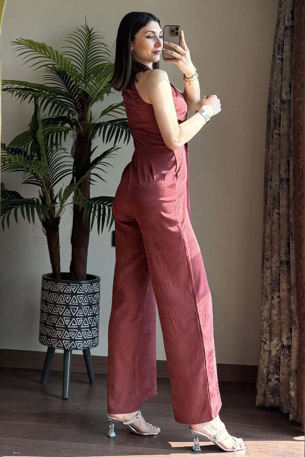 Bordo Ön Bağlama Detaylı Kendinden Desenli Tulum