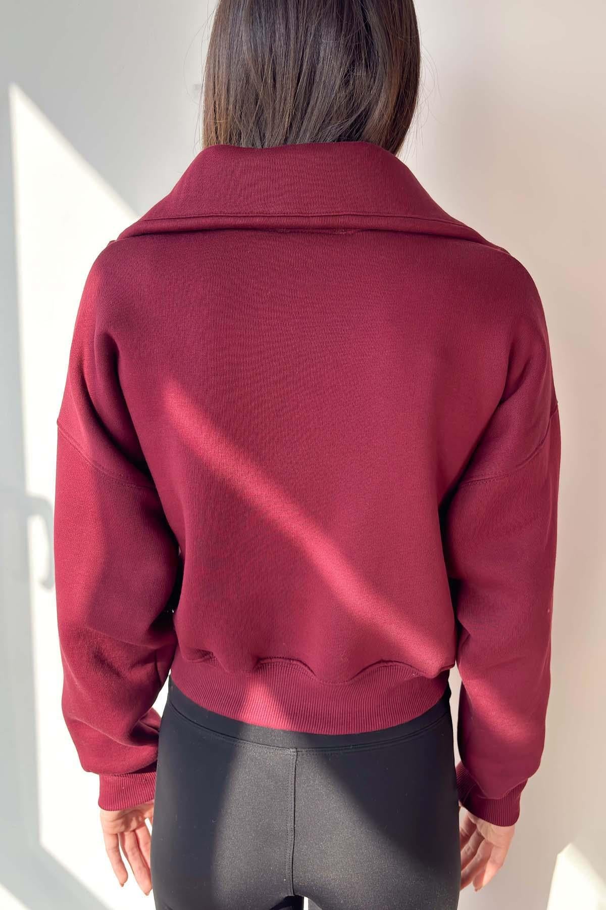 Bordo Yaka Detaylı Crop Sweatshirt