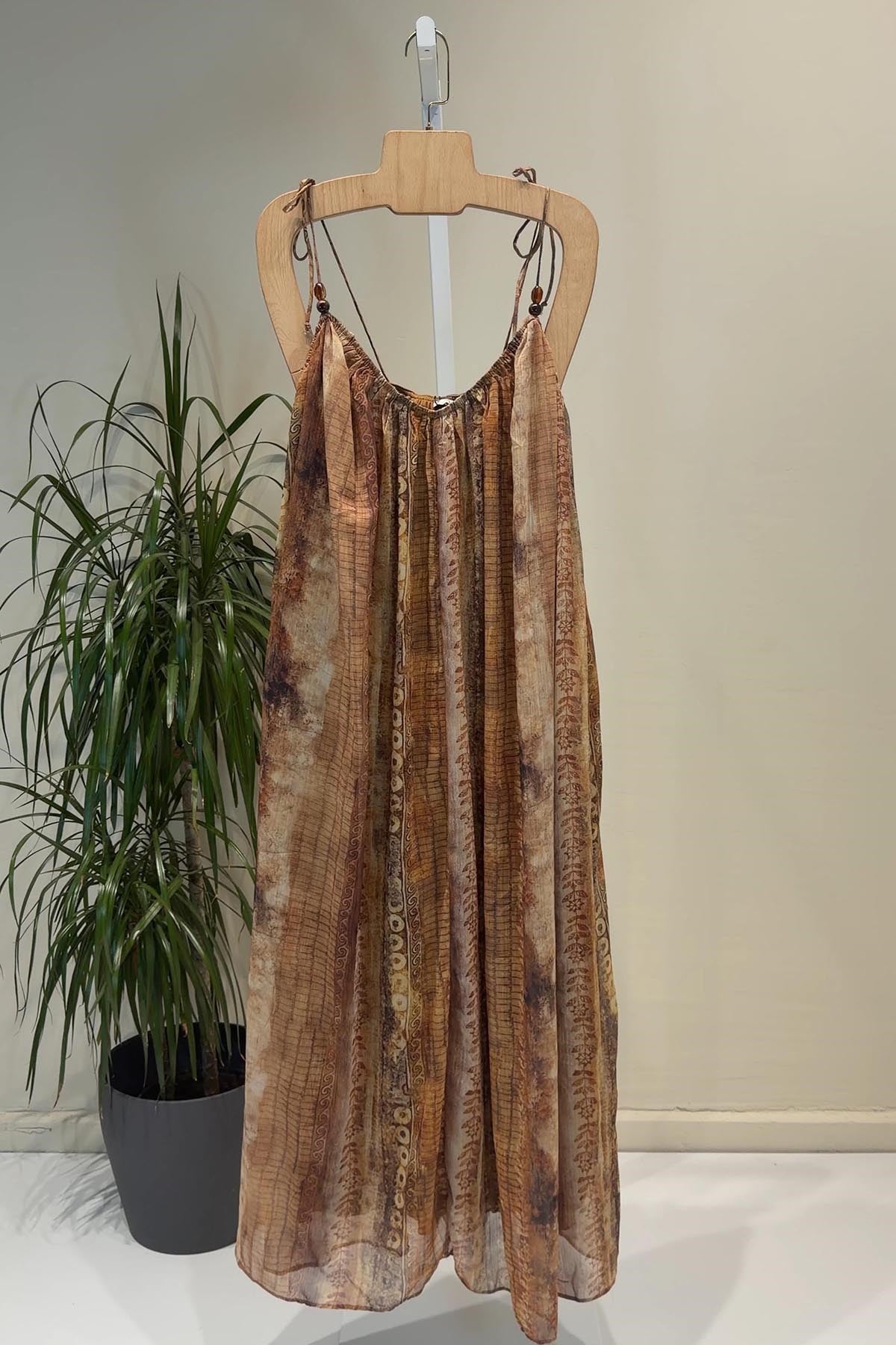 Camel Askılı Desenli Elbise