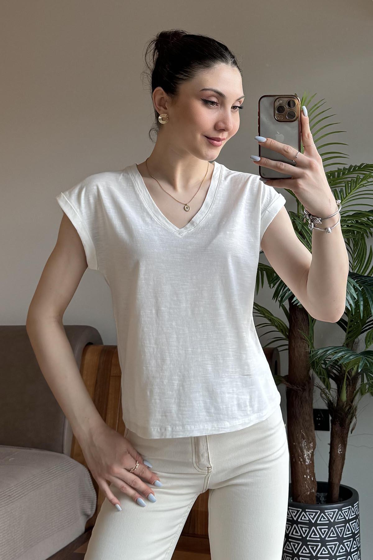 Ekru Arkası Nakışlı T Shirt