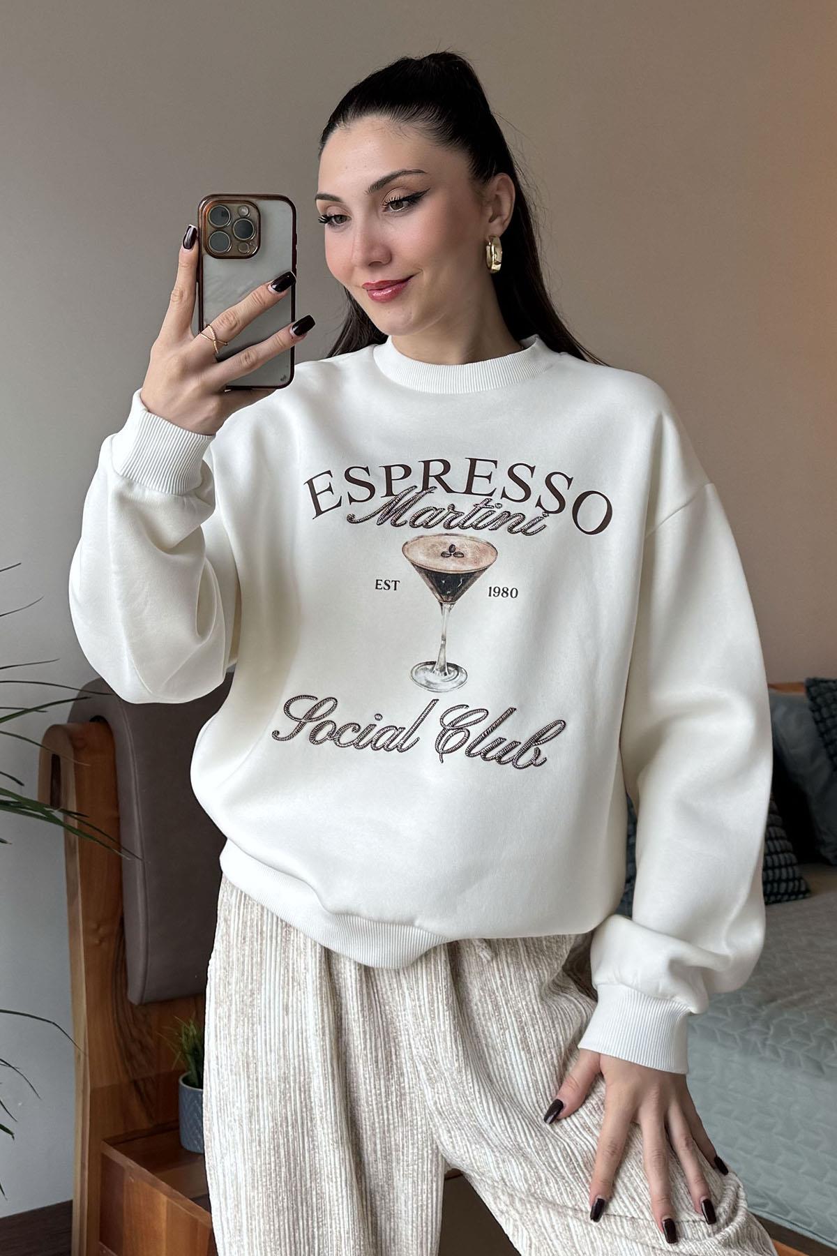 Ekru Espresso Martini Basklı Nakışlı Sweatshirt