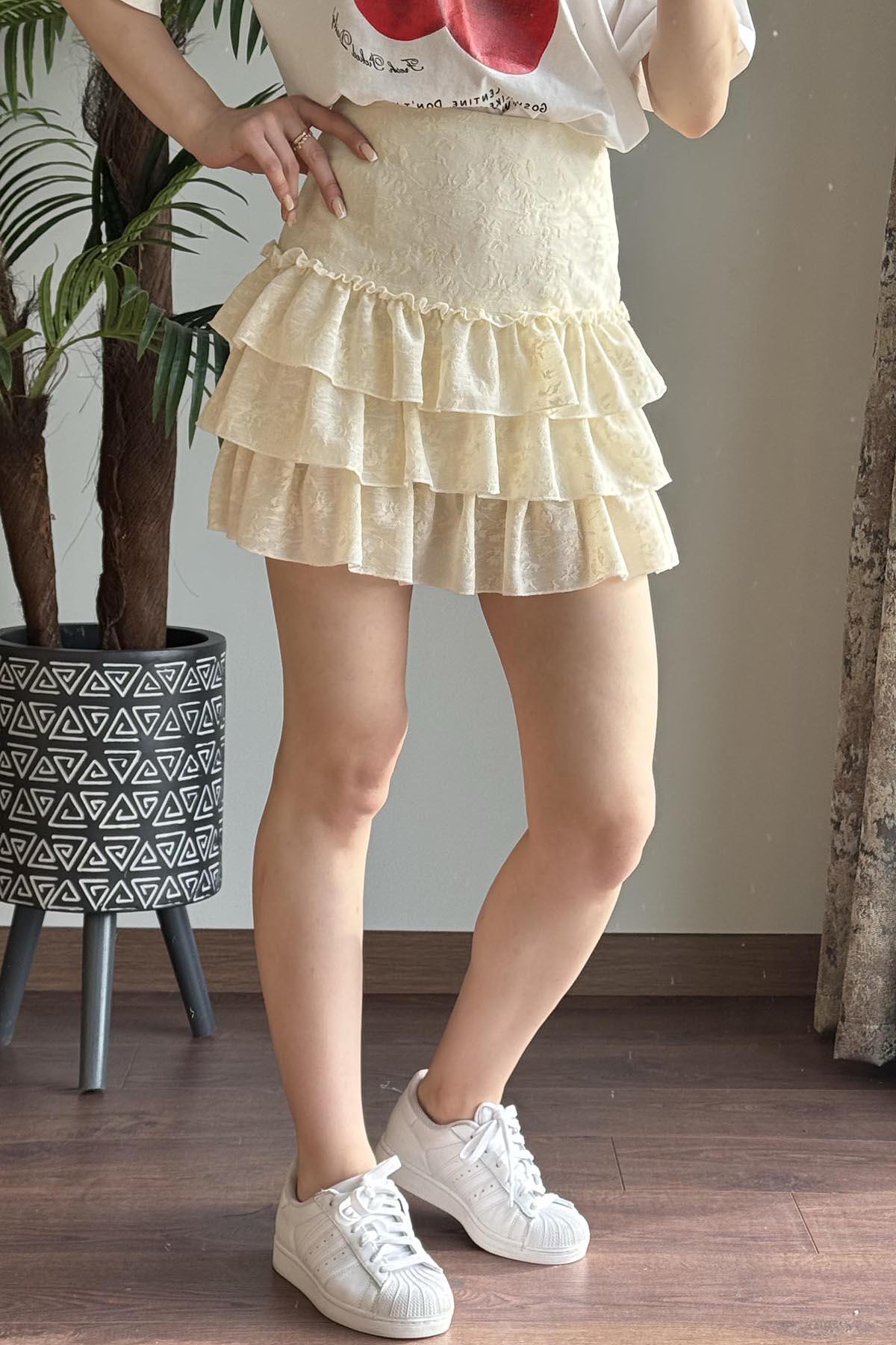 Ekru Korsaj Görünümlü Fırfırlı Mini Etek
