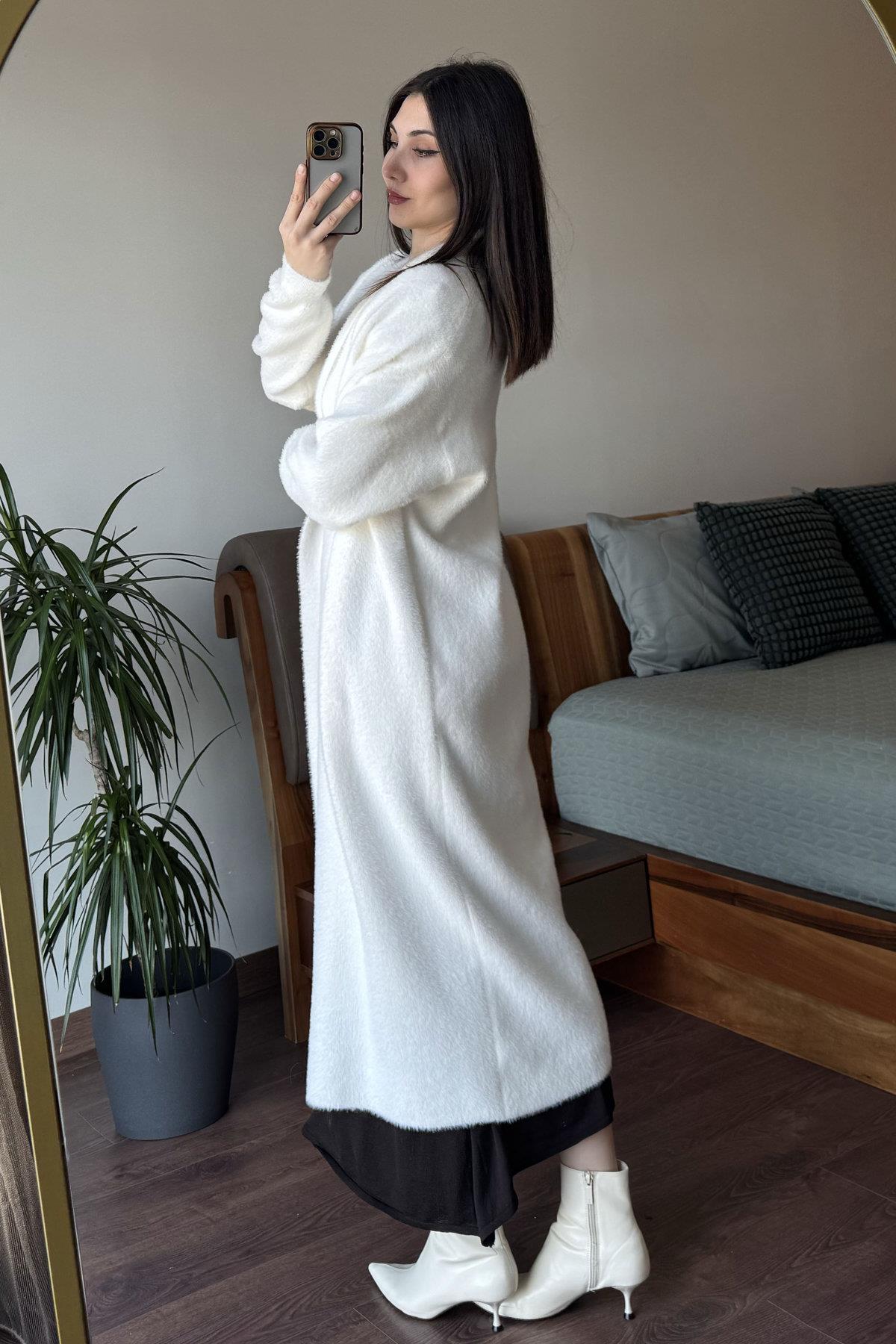 Ekru Maxi Boy Yumoş Hırka