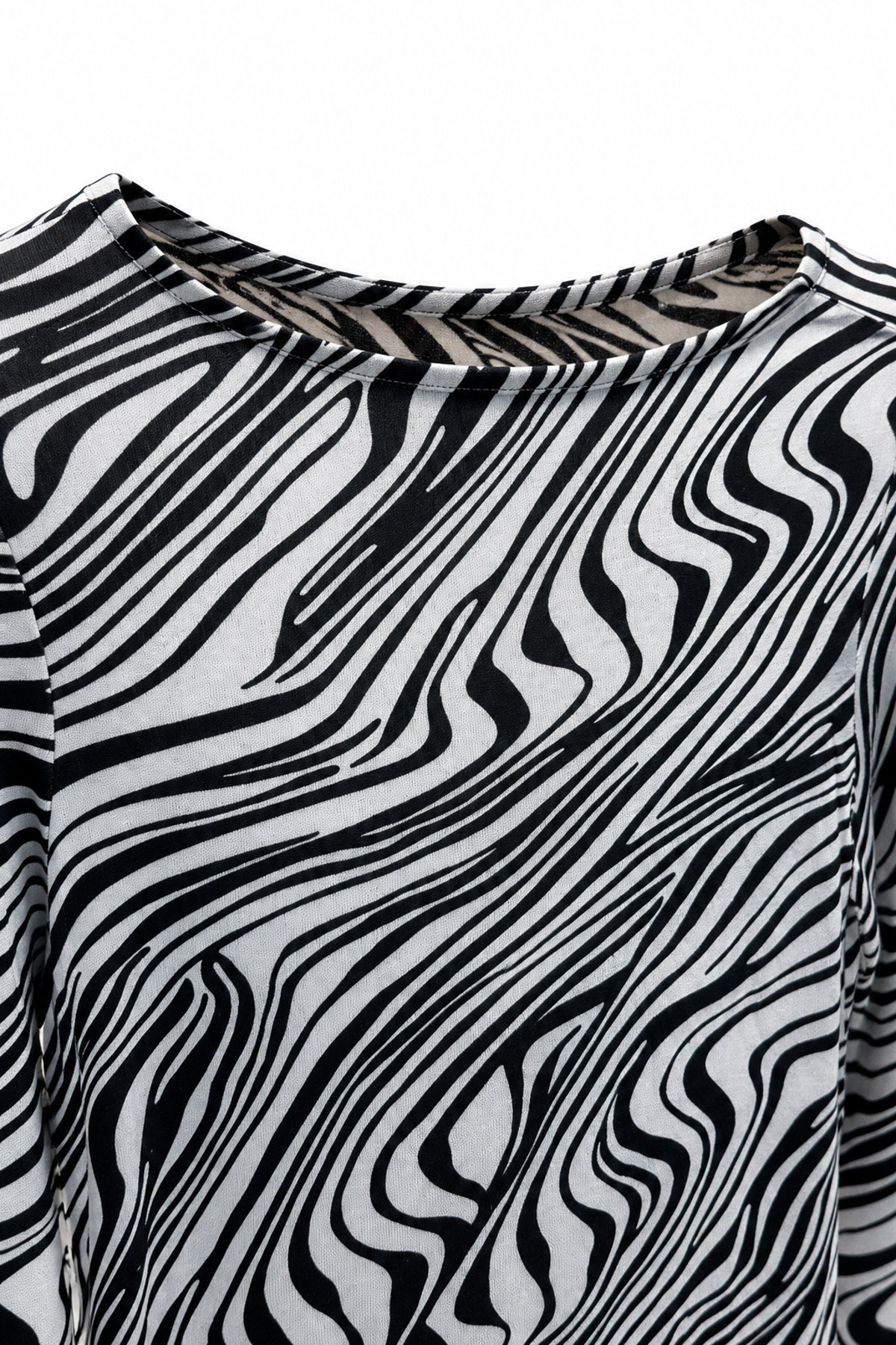 Ekru Siyah Zebra Desenli Bluz