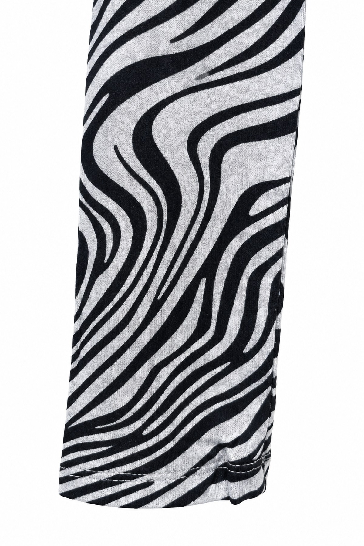 Ekru Siyah Zebra Desenli Bluz
