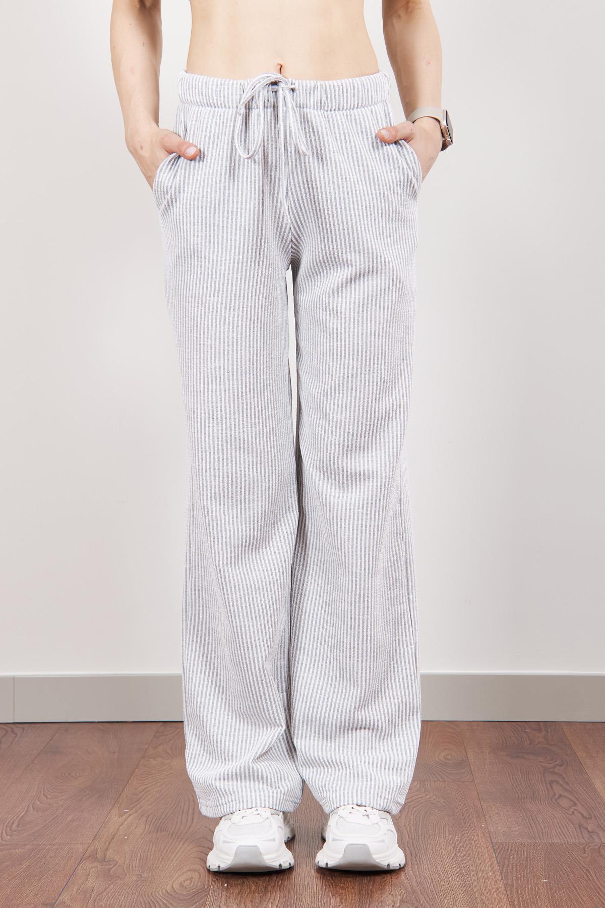 Gri Elastik Belli Straight Fit Çizgili Pantolon