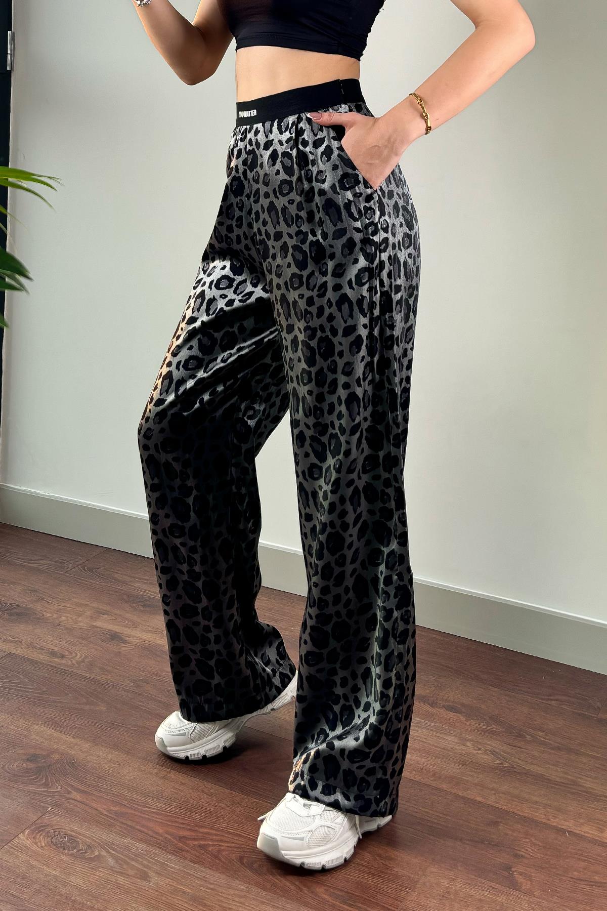 Gri Leopar Desenli You Matter Bel Bantlı Pantolon