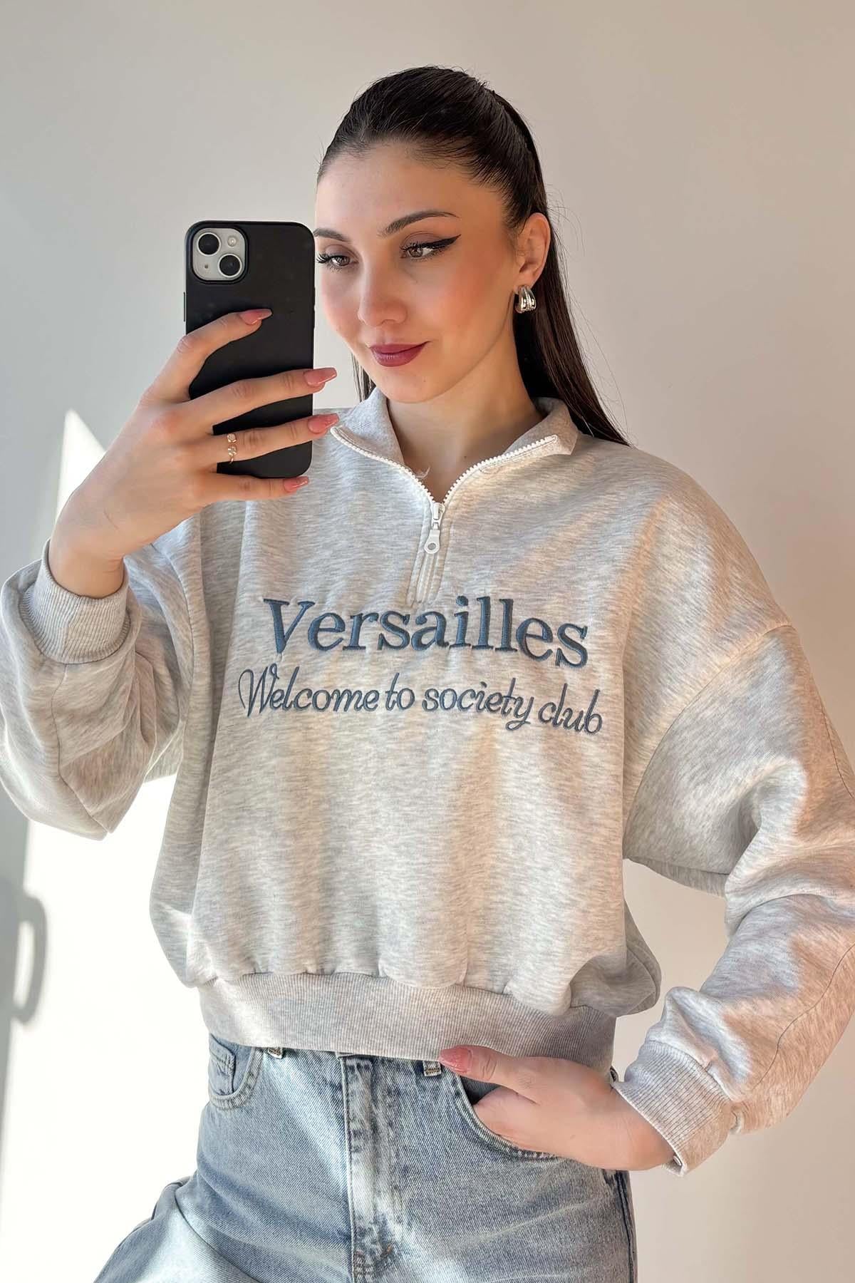 Gri Versailles Yarım Fermuarlı Crop Sweatshirt