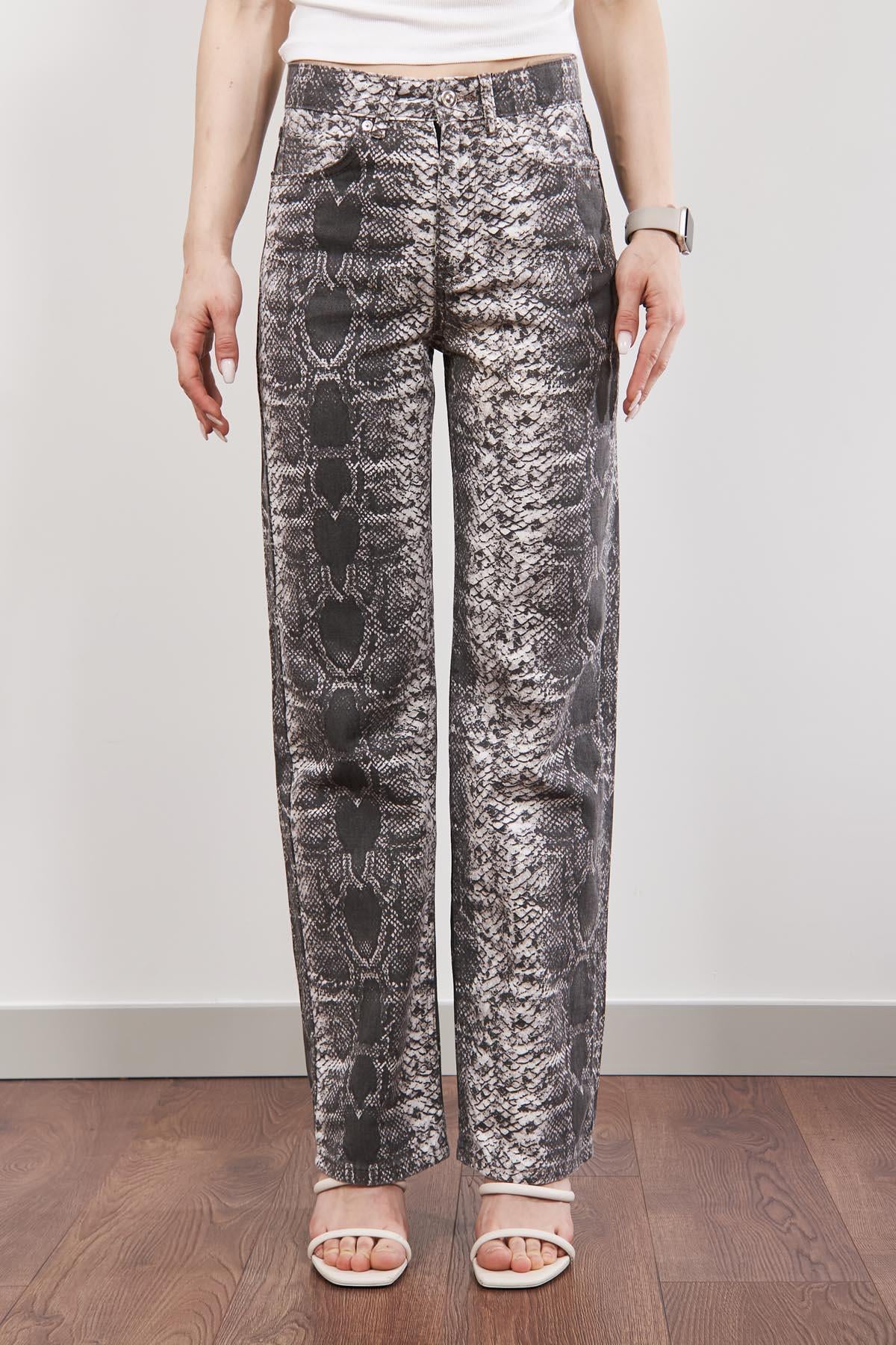 Gri Yılan Desenli Straight Jean