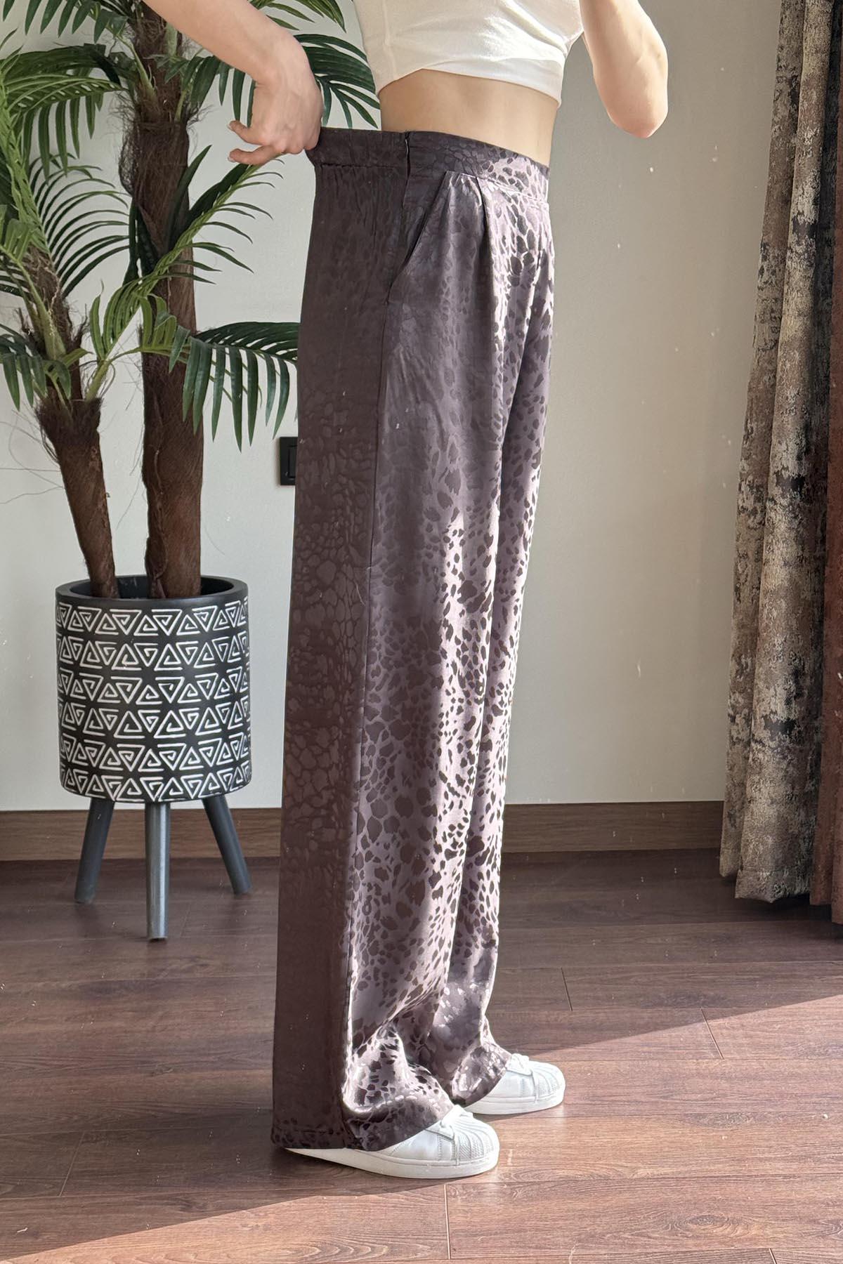 Kahverengi Leopar Desenli Pantolon