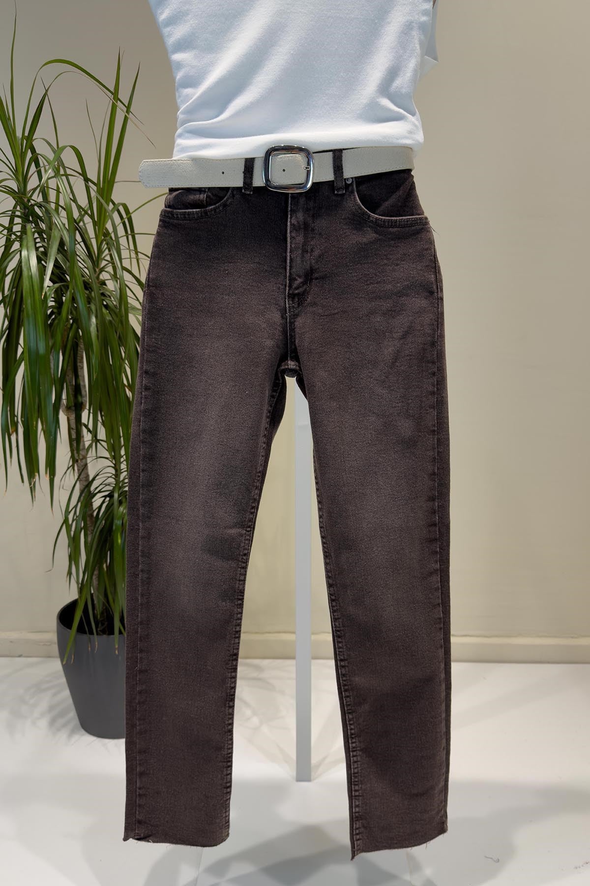 Kahverengi Paça Kesik Boyfit Mom Jean