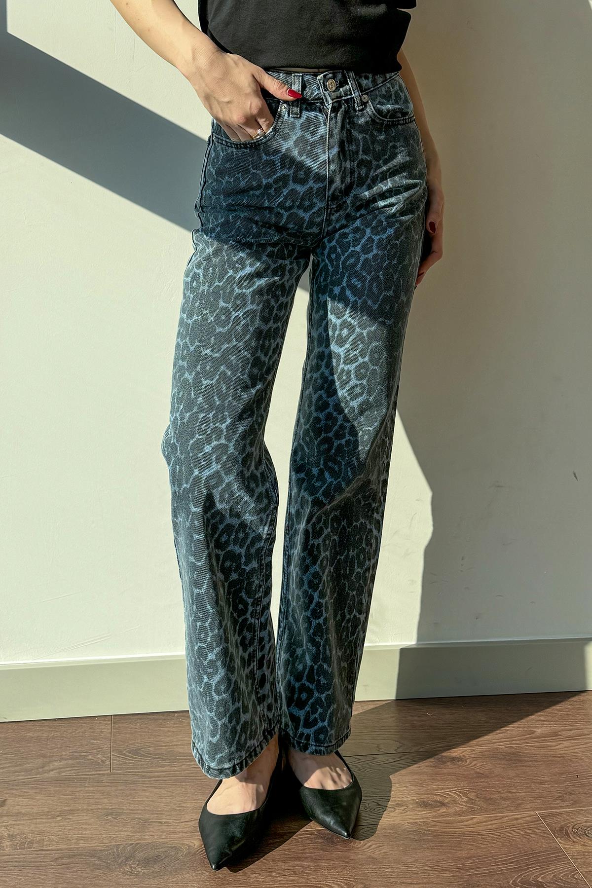 Koyu Mavi Leopar Desenli Straight Jean